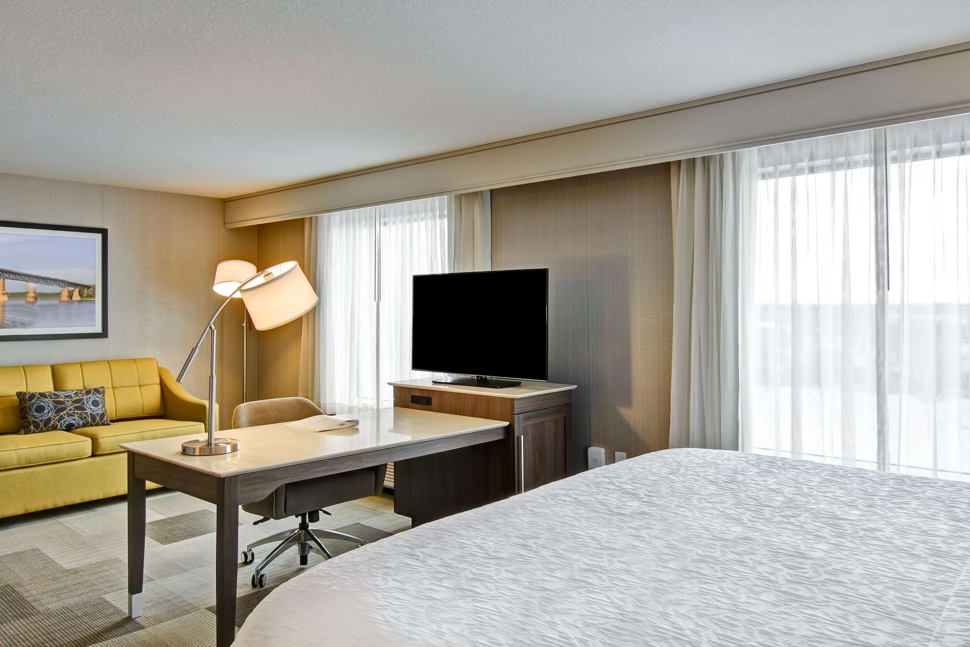 Hampton Inn & Suites By Hilton Saskatoon Airport Εξωτερικό φωτογραφία